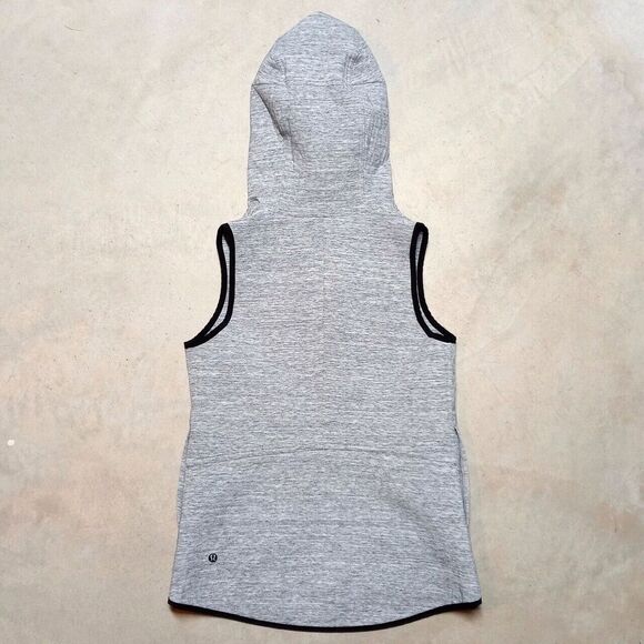 Lululemon Insculpt Gray Hooded Full Zip Active Gym Yoga Vest - Women's Size 4 - Picture 4 of 6
